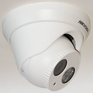 Turret IP 2 Megapixel / Lente 2.8 mm / Ultra Baja Iluminación / 30 mts IR EXIR / WDR / IP67 / Hik-Connect / Video Analíticos / PoE / Micro SD / Onvif